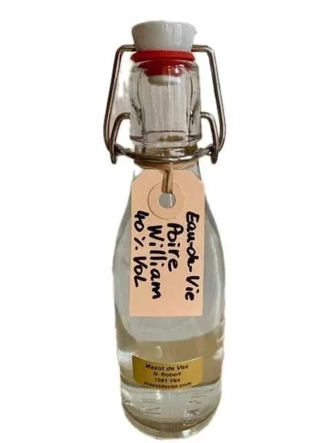 Eau-de-vie poire William - Vins Rouges Harmonieux pour Chaque Occasion