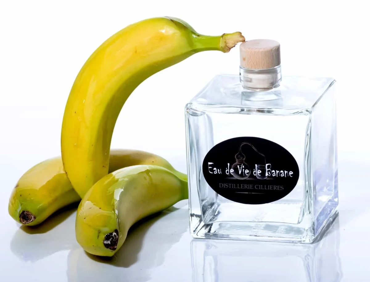 Eau de vie de Banane – 42°vol - Vins Rouges Harmonieux pour Chaque Occasion