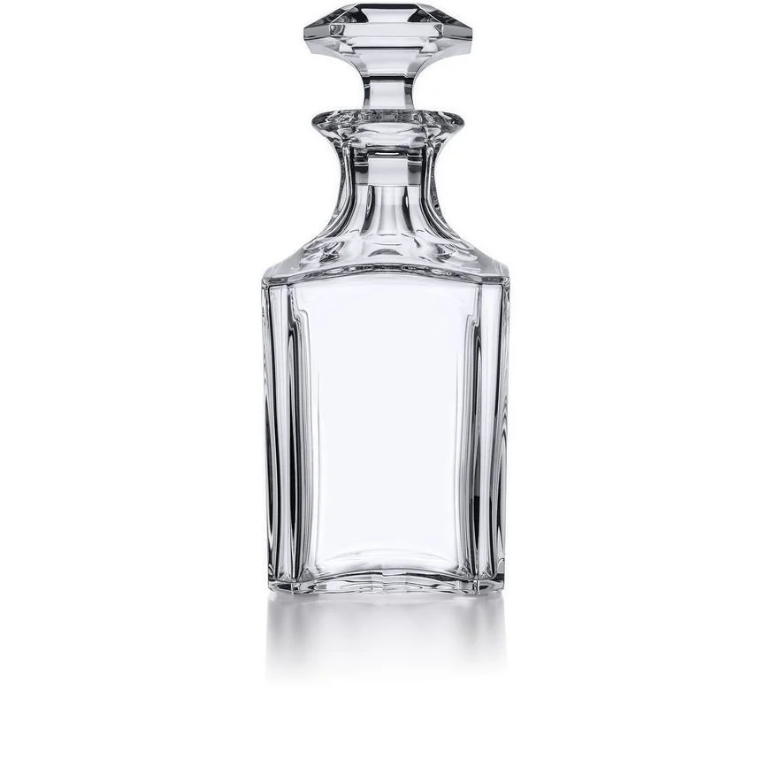 Perfection flacon whisky carre - Vins Rouges Harmonieux pour Chaque Occasion Offrir une bouteille de vin : nos 8 conseils pour un coffret vin original