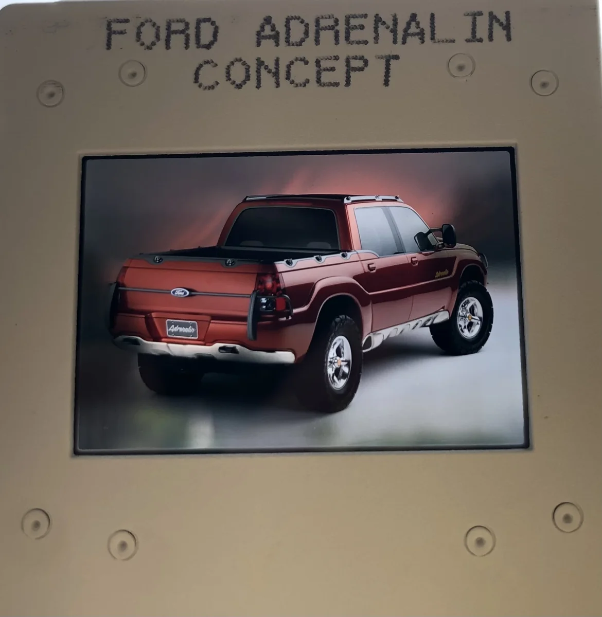 Diapositive Ford Adrenalin Concept - Vins Rouges Harmonieux pour Chaque Occasion - tonneau vin occasion