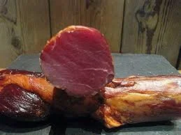 Filet mignon fumé - Vins Rouges Harmonieux pour Chaque Occasion Quel vin avec un filet mignon ? Les meilleurs accords