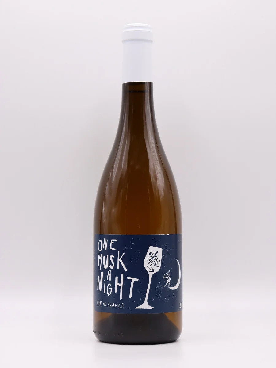 One Musk a Night - Vins Rouges Harmonieux pour Chaque Occasion - Tonneau