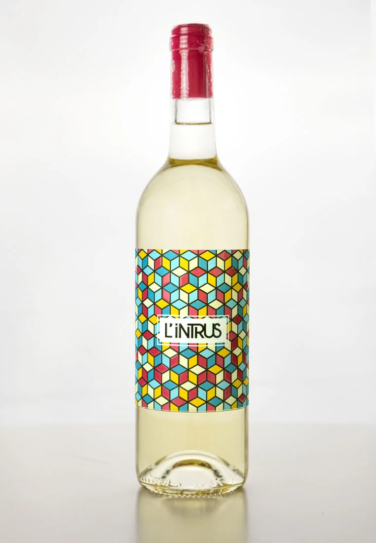 L’intrus - Vins Rouges Harmonieux pour Chaque Occasion