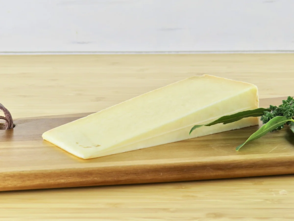 Cantal doux bio 200g - Offre limitée dans le temps ⏳ Ne tardez pas à commander !