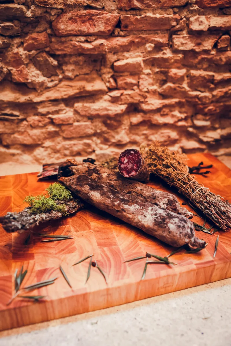 Saucisson Fermier Morceau Andreucci Vins Rouges Harmonieux Occasion